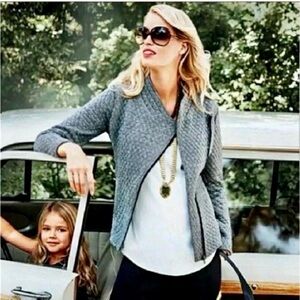 EUC, Cabi quilted herringbone jacket size small